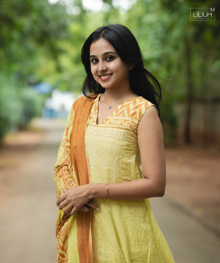 Close-up of pocket on casual cotton dress