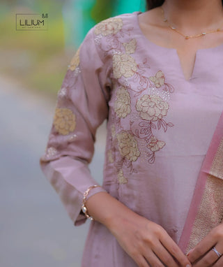 Elegant Onion Pink 3-Piece Set with Embroidery