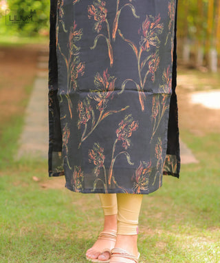 Midnight Meadow Muslin Kurti – Elegant 3/4 Sleeve Style