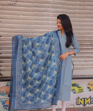 Azure Petals Cotton Kurti with Shawl – Floral Casual Elegance