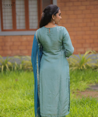 Azure Lotus Tissue Silk 3-Piece Set with Pockets