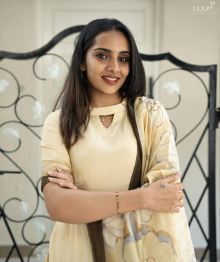 Pale Yellow Abstract Print Muslin Kurti with Shawl