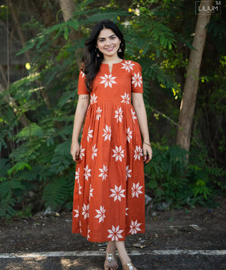 Rust Petal Cotton Maxi Dress with Pockets – Everyday Comfort
