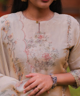 Cream Reverie Tissue Silk 3-Piece Festive Set With Pockets