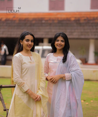 Cotton kurti with 3/4th sleeves and matching bottom