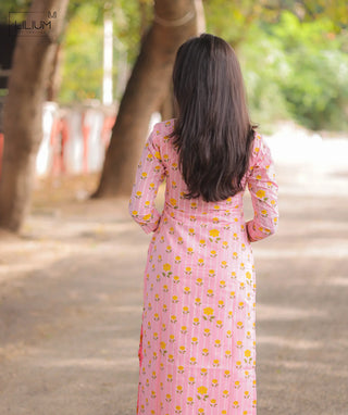 Pinky Mellow Cotton Kurti with Open Slit & 3/4th Sleeves