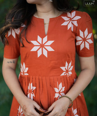 Rust Petal Cotton Maxi Dress with Pockets – Everyday Comfort