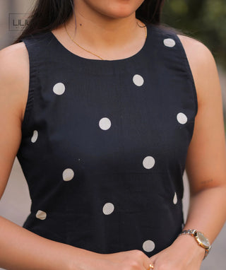 Noir Dots Cotton A-Line Kurti – Sleeveless Style