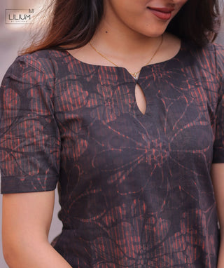 Twilight Floral Handblock Cotton Kurti – Casual Elegance