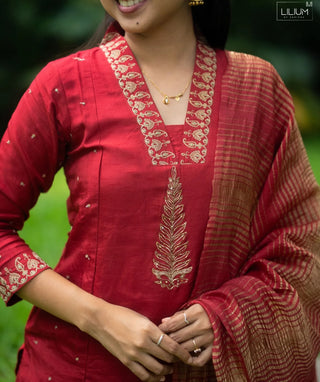 Vermilion Grace Muslin Silk 3-Piece Festive Set