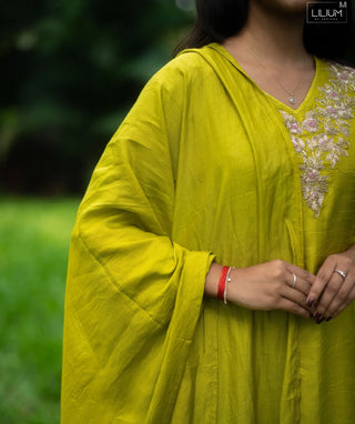 Haldi Aura Muslin Silk 3-Piece Festive Set