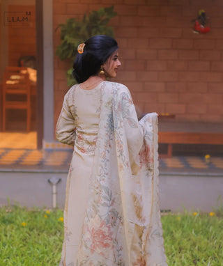 Cream Reverie Tissue Silk 3-Piece Festive Set With Pockets