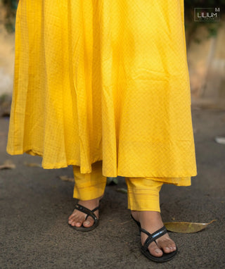 Golden Marigold Handloom Silk 3-Piece Festive Set