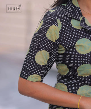 Sage Noir Mosaic Cotton Kurti – Casual Elbow Sleeve