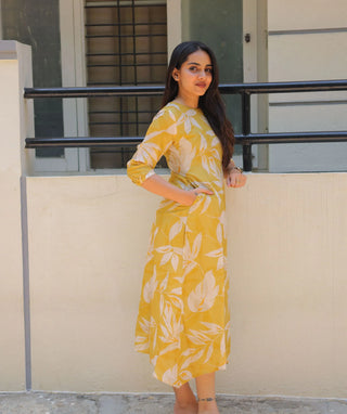 Golden Willow Muslin A-Line Dress with Pockets | 3/4 Sleeve