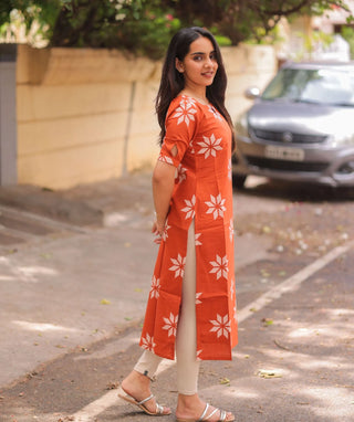 Ember Blossom Cotton Kurti – Everyday Elegance for Women