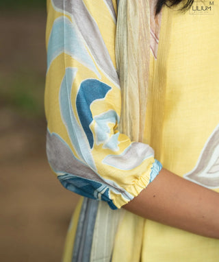 Honeydew Blossom Muslin A-Line Kurti with Shawl