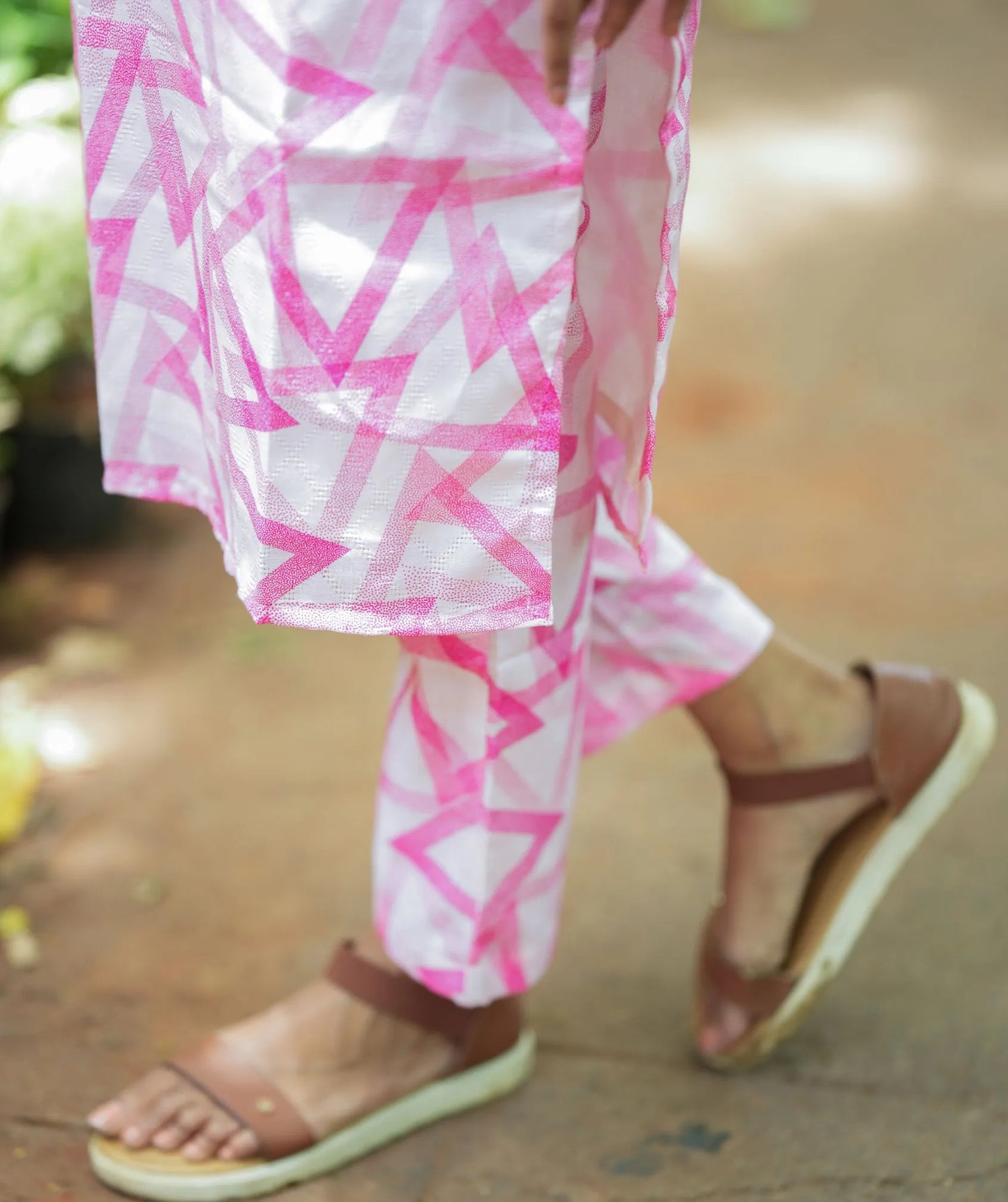 Elegant Pink Triangle Kurti with Pant - Cotton Dobby