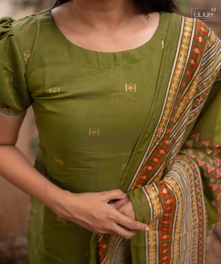 Verdant Royalty Chanderi Silk Kurti with Puff Sleeves & Shawl