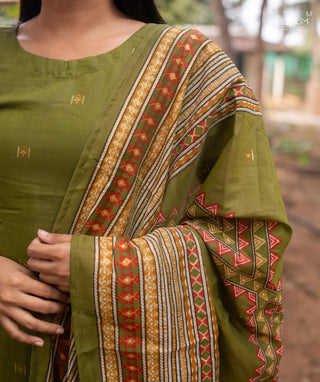 Verdant Royalty Chanderi Silk Kurti with Puff Sleeves & Shawl
