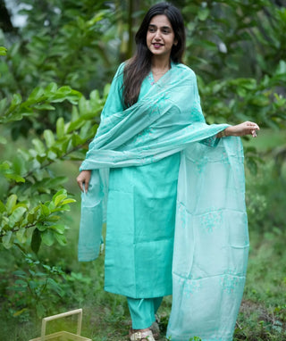 Sea Green 3-Piece Muslin Set with Embroidery