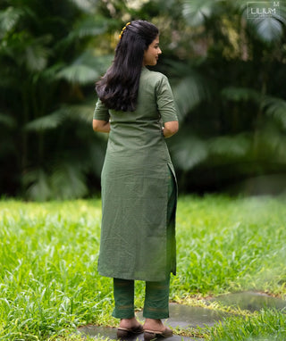 Sage Moss Zari Checked Handloom Cotton Co-Ord Set