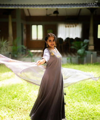 Ash Lavender Muslin Silk 3-Piece Set with Pockets