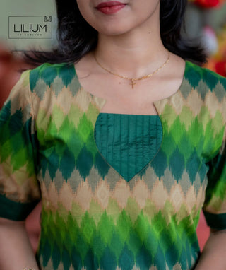 Verdant Green Cotton Kurti – Lined Casual Wear