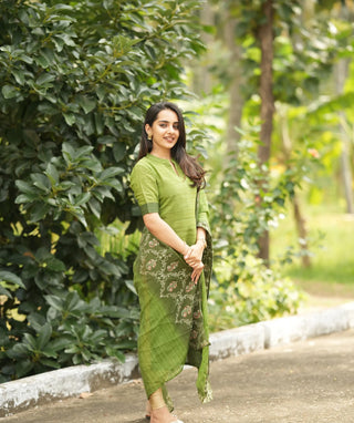 Emerald Meadow Chanderi Kurti with Shawl | Casual Chic
