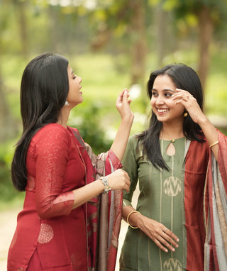 Kumkum Silk Muslin 3-Piece Casual Set with Slit