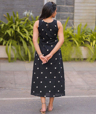 Noir Dots Cotton A-Line Kurti – Sleeveless Style