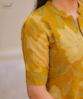 Golden Olive Foil Crush Crepe Kurti – Festive Casual Trend