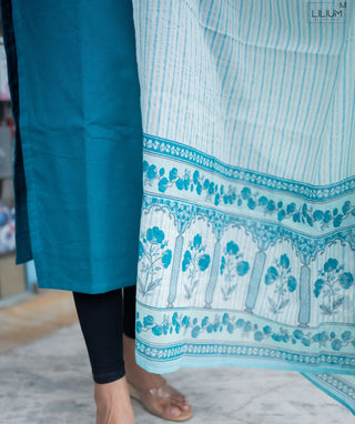 Arctic Haze Blue Cotton Kurti with Shawl – Casual Charm