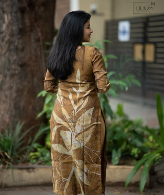 Golden Umber Muslin Kurti – Elegant Everyday Ethnic Wear
