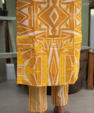 Sunlit Amber Cotton Co-Ord Set with Pockets | Casual Wear