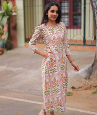 Ivory Peach Bloom A-Line Cotton Kurti with Pockets