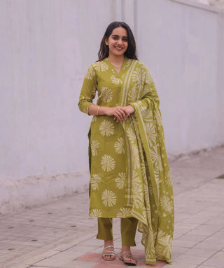 Pistachio Petal Veil Cotton 3-Piece Kurti Set