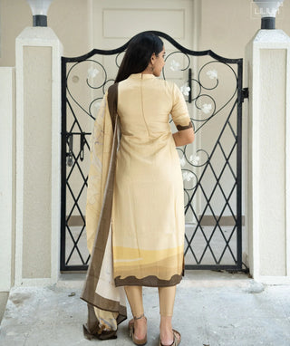 Pale Yellow Abstract Print Muslin Kurti with Shawl