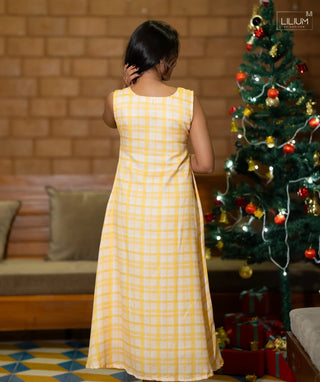 Golden Noel Sleeveless A line Dress with Pockets