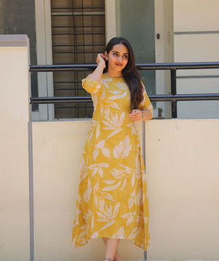 Golden Willow Muslin A-Line Dress with Pockets | 3/4 Sleeve