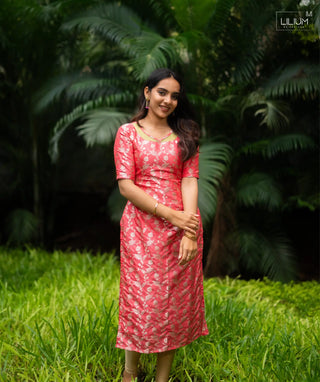 Peach Blossom Banaras Kurti With Open Slit Elbow Sleeve
