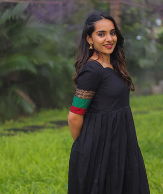 Midnight Noir Cotton Handloom Maxi with Temple Zari Border