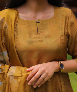 Dune Radiance Russian Silk A-Line Kurti With Shawl