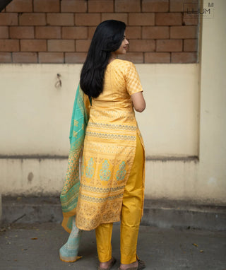 Golden Saffron Cotton 3 Piece Set with Pockets for Women