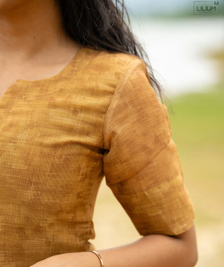 Amber Sandstone Linen Zari Silk Kurti with Shawl