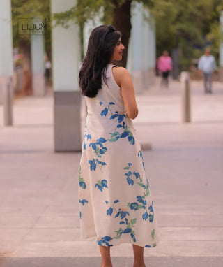 Long sleeveless kurti in pastel blue