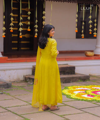 Auric Royale Women’s Ethnic Dress
