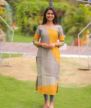 Autumn Majesty Muslin Kurti