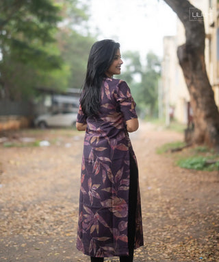 Casual Wear Kurti in Muslin Fabric