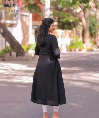 Breathable cotton kurti in black tone